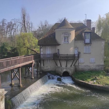 Gite Les Petites Bruyeres Veneux-les-Sablons Bagian luar foto
